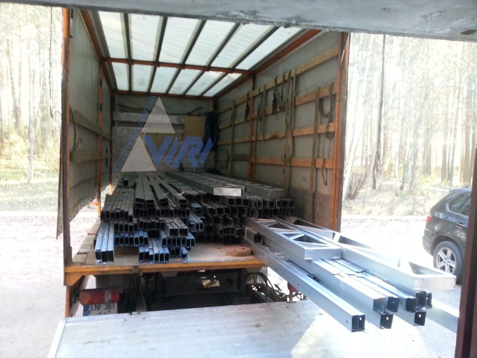 2-jų aukštų pirtis Kaišiadoryje, Lietuva.