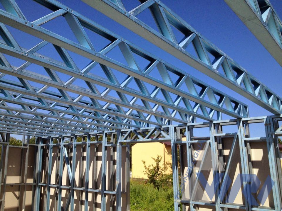 3-ų aukštų daugiabutis gyvenamasis namas Kaliningrade, Rusija